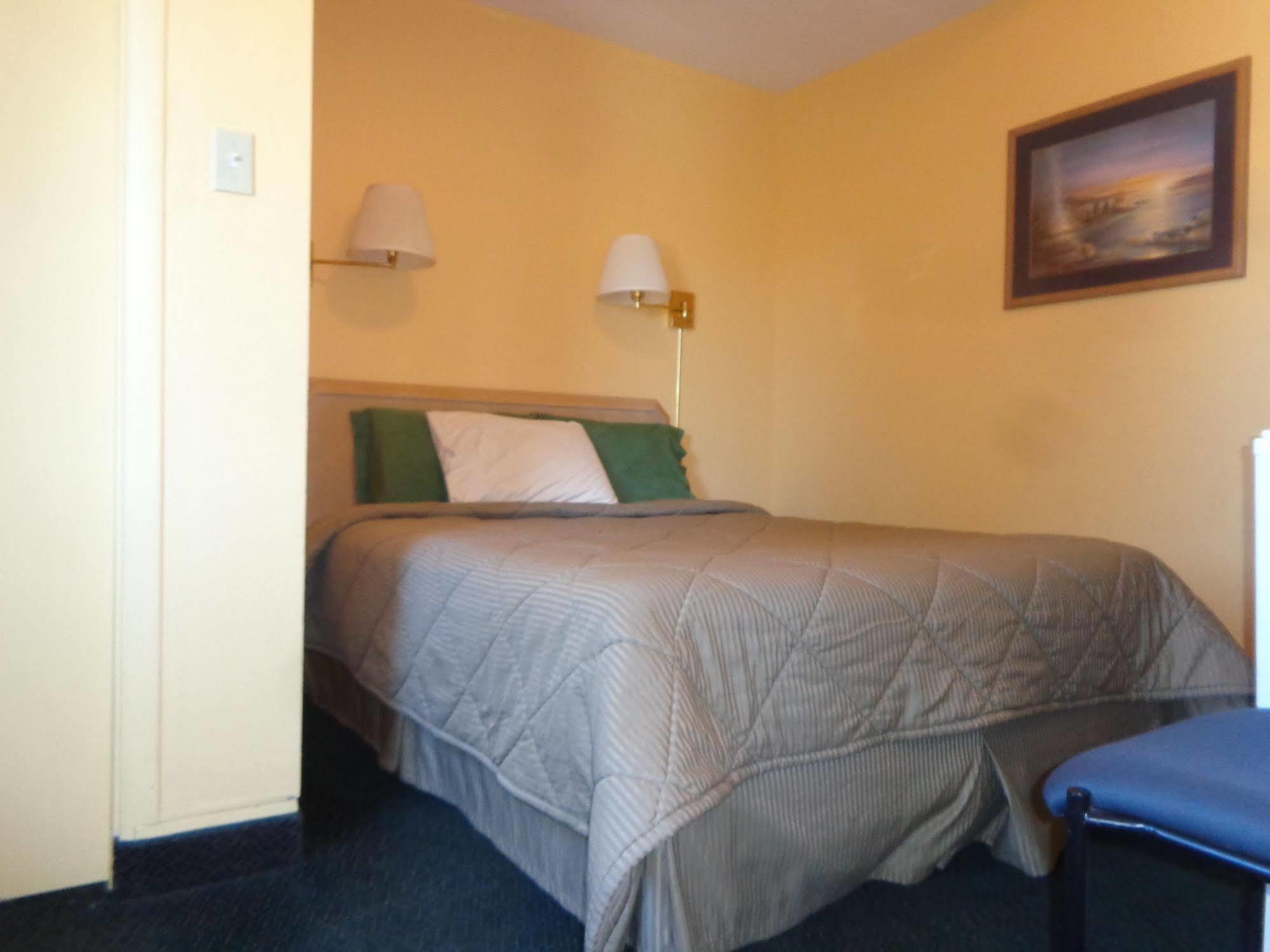 Western Motel 3*