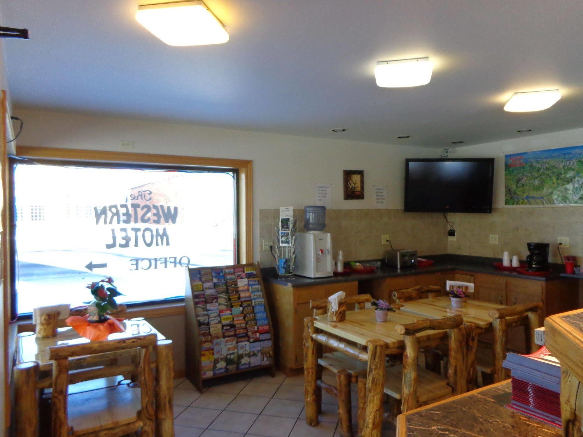 Western 3* Gunnison